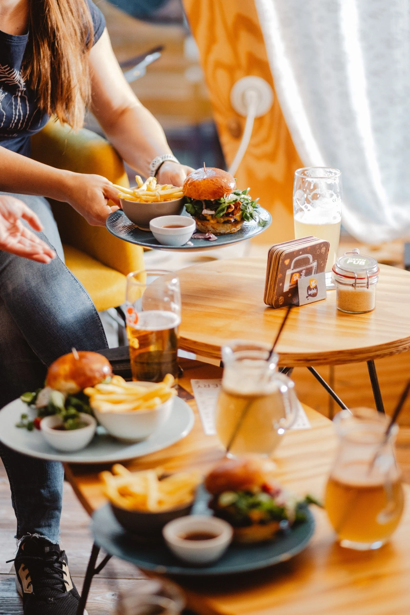 Food & Beverage
